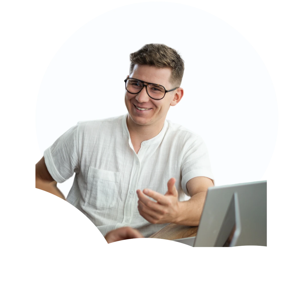 Maximilian Lemke, GEO-Experte und Ihr persönlicher Ansprechpartner bei Aura